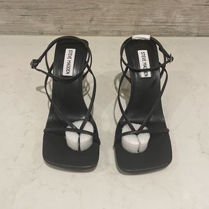 Steve Madden Annie's BNIB